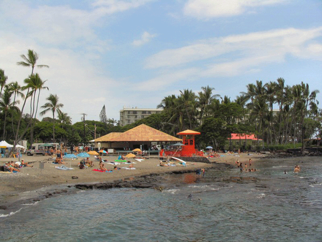 Kahalauu Beach
